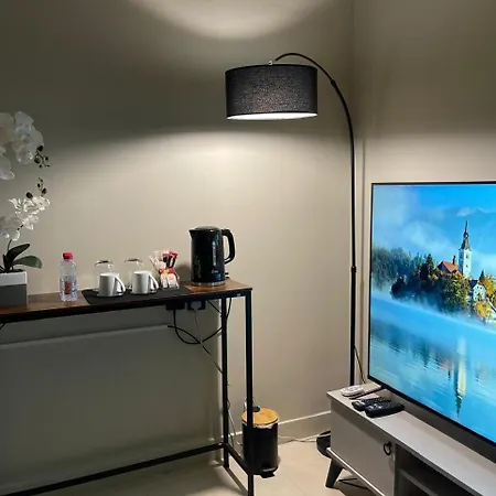 استوديو هادئ وحديث Apartment Riyadh Bagian luar foto