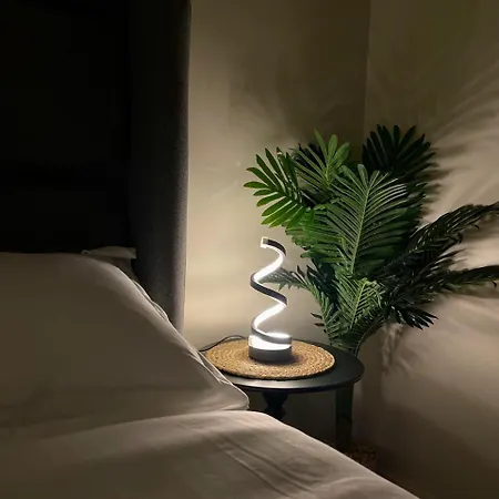 استوديو هادئ وحديث Apartment Riyadh Bagian luar foto