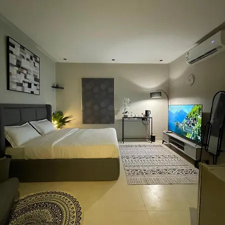استوديو هادئ وحديث Apartment Riyadh Bagian luar foto
